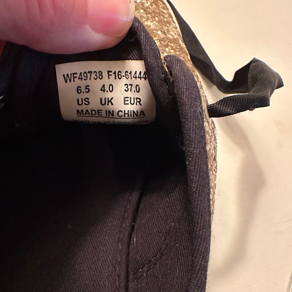 Keds x Kate spade gold glitter shoes SZ 6.5 - Picture 8 of 8